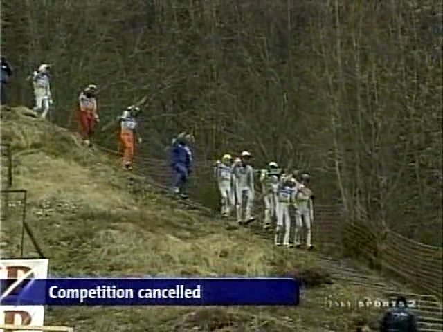 Skoczkowie po odwołaniu konkursu (J-Sky Sports)